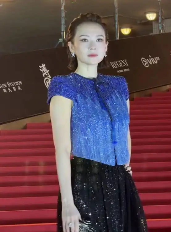 第44届金像奖红毯章子怡惊艳全场_中国娱乐网_内地香港澳门台湾电影电视歌曲娱乐明星新闻