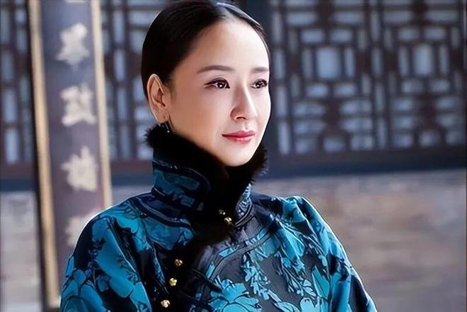 47岁孙宁近况曝光!与王学兵离婚14年,当年婚礼被婆家算计,如今封心锁爱仍单身