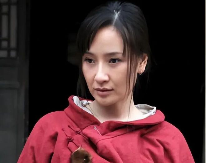47岁孙宁近况曝光!与王学兵离婚14年,当年婚礼被婆家算计,如今封心锁爱仍单身