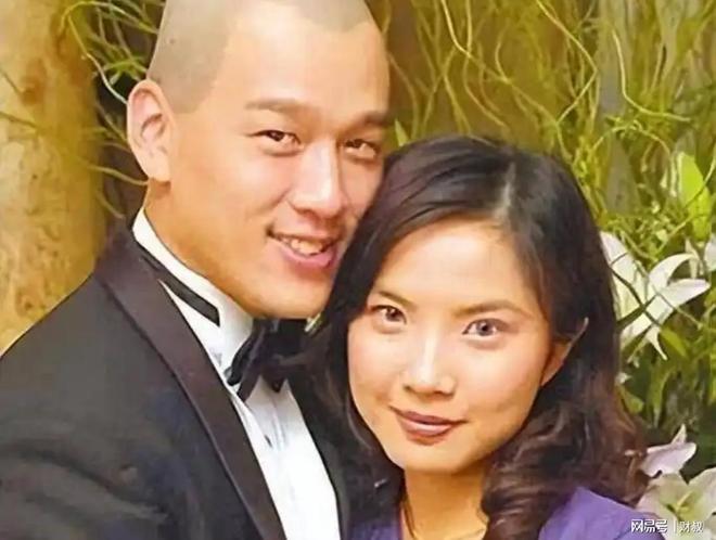 出道31年,省房租娶了青梅竹马的王耀庆,终于露出了“真面目”了