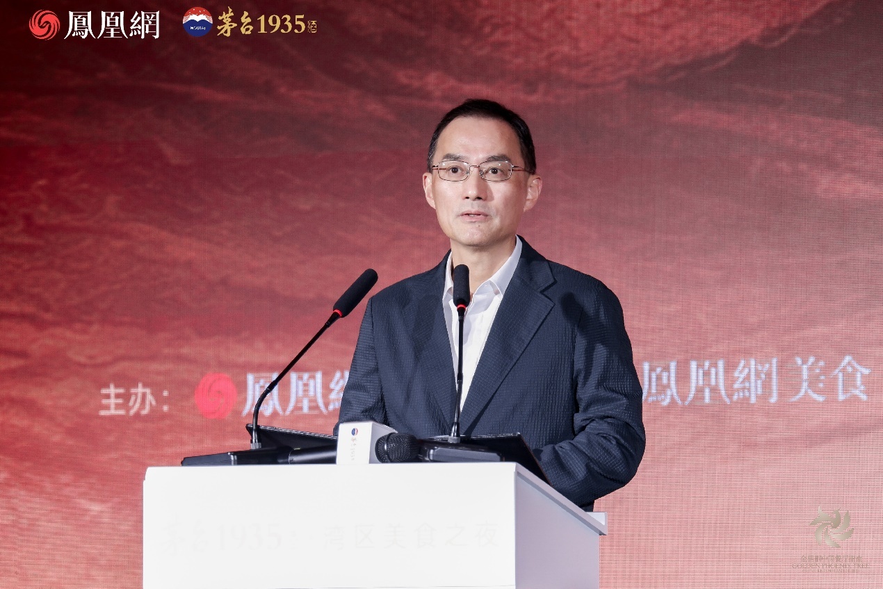 △凤凰卫视董事局主席、行政总裁，凤凰网董事长徐威