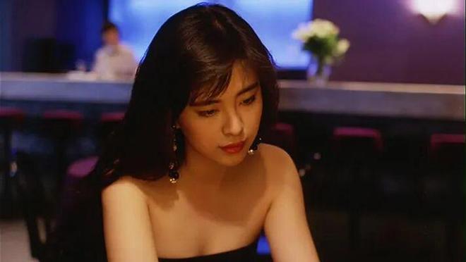 这个消失20年的顶级女明星,居然复出了