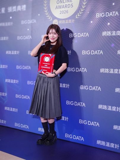 来台4年「突宣布离职」！李多慧返韩合体亲妈揭「真实内幕」网全哭了_中国娱乐网_内地香港澳门台湾电影电视歌曲娱乐明星新闻