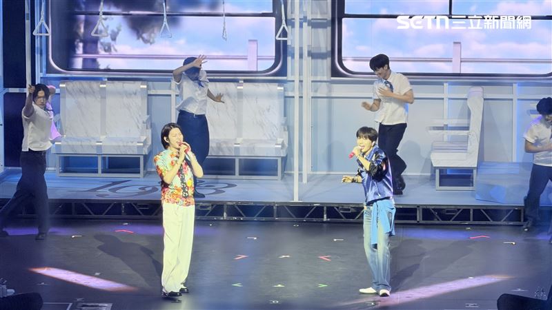 利特、希澈组成的「SJ-83z」登上高雄流行音乐中心演出。（图／记者王培骅摄影）