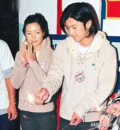 卢巧音首任男友是谢霆锋，第二任是余文乐，为何最后却嫁给一个普通男人_中国娱乐网_内地香港澳门台湾电影电视歌曲娱乐明星新闻