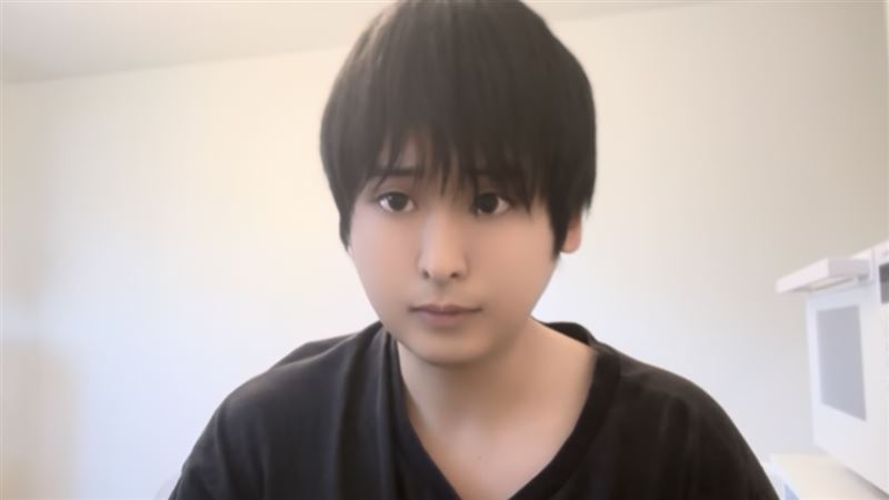 今年8月离世！网红突复活道歉：死讯我发的　悲叹近况「跑外送求生」_中国娱乐网_内地香港澳门台湾电影电视歌曲娱乐明星新闻
